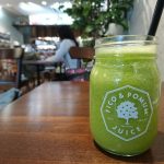 FOOD POMUM JUCE 青山店で野菜スムージー