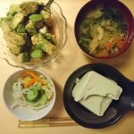 間食しすぎたから夜は控えめ